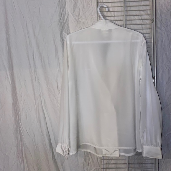 Bianca silky blouse - Picture 3 of 3